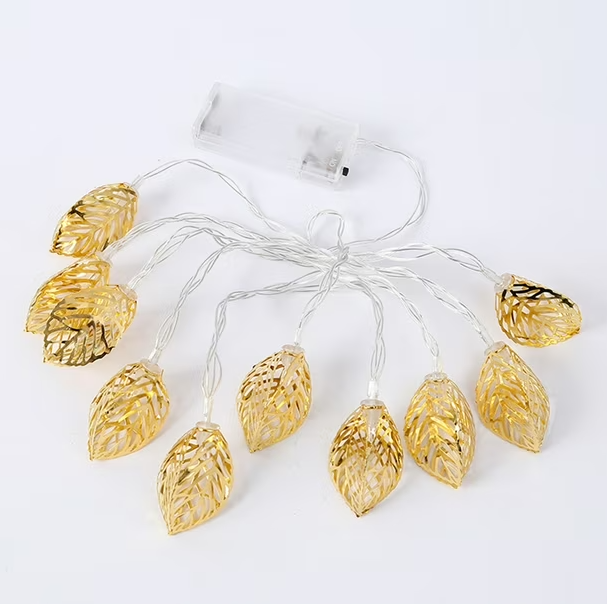 GUIRLANDE FORME DE FEUILLE DORE REF K-032