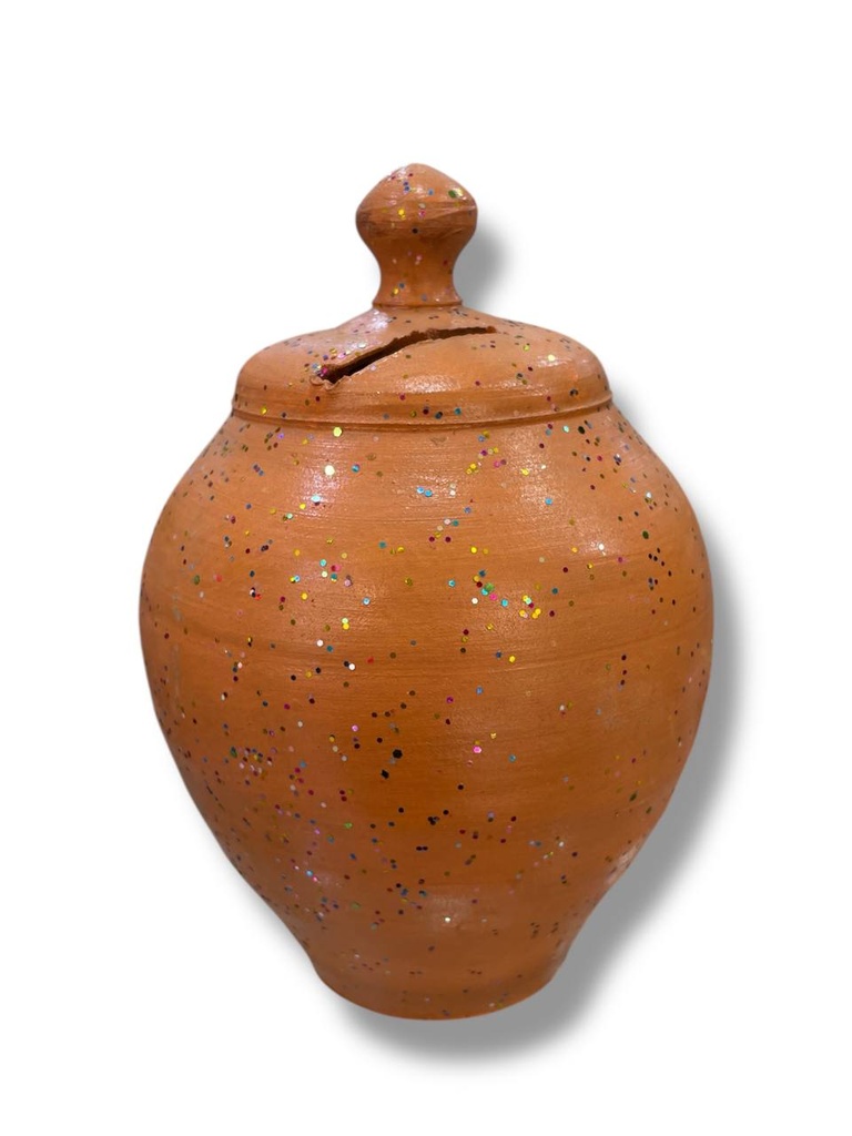 TIRELIRE EN ARGILE حصالة النقود فخار